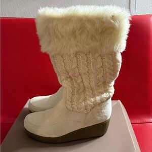 R2 Felicia Winter Wedge Boots Size 7.5